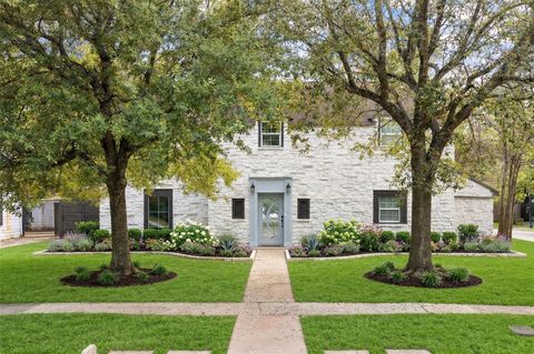 Photo of 3071 Locke Lane, Houston, TX 77019 (MLS # 53460453)