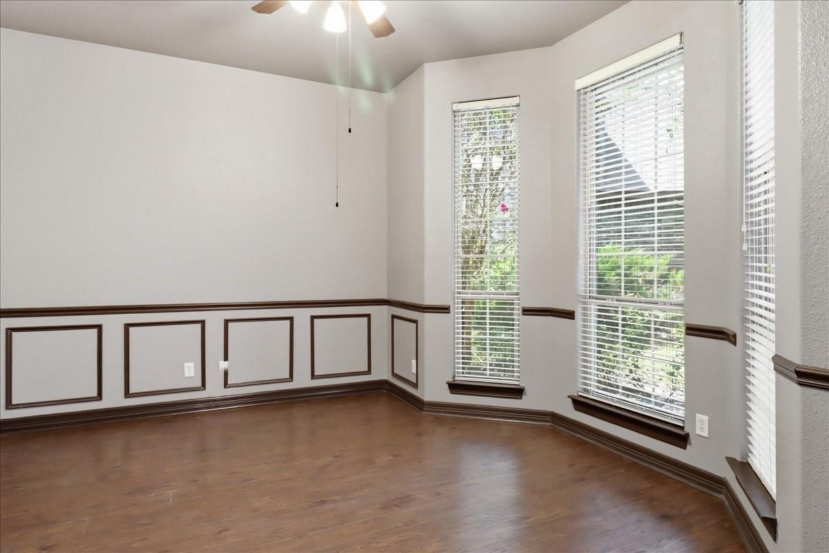 2435 Newark Circle
