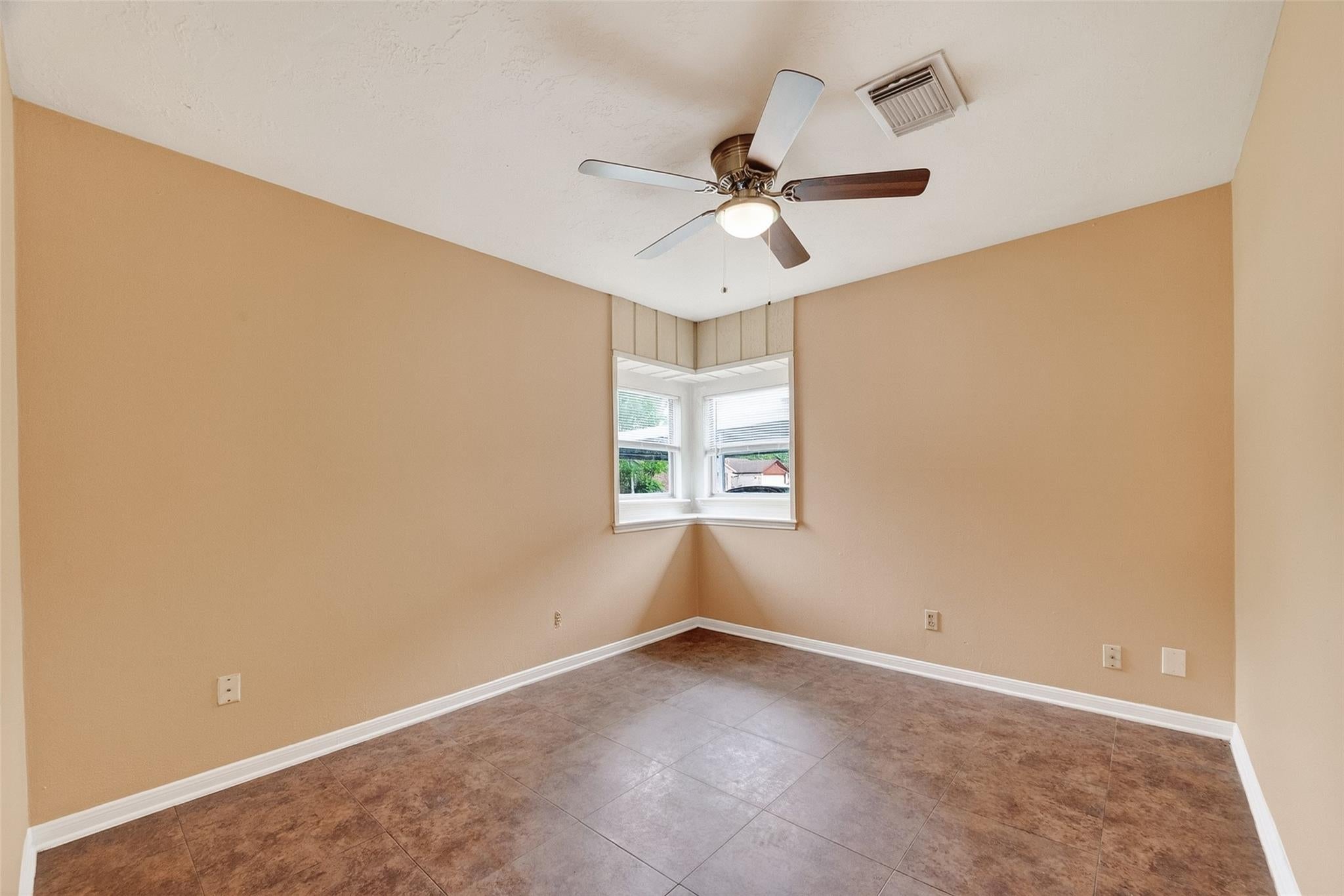 4826 Redfish Reef Drive