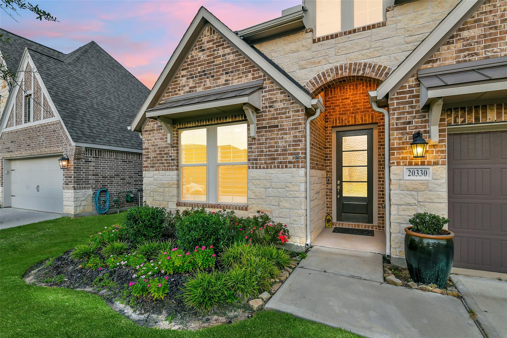 20330 Rose Gray Lane