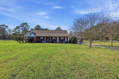 Photo of 5433 Hidden Meadows Drive, Orange, TX 77632 (MLS # 75446222)