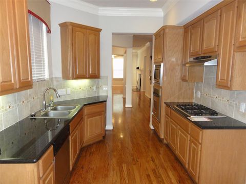 Tiny photo for 3211 Holly Crossing Drive, Houston, TX 77042 (MLS # 95738891)