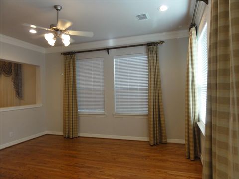 Tiny photo for 3211 Holly Crossing Drive, Houston, TX 77042 (MLS # 95738891)