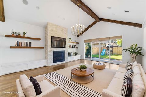 Photo of 1216 Chamboard Lane, Houston, TX 77018 (MLS # 31379098)