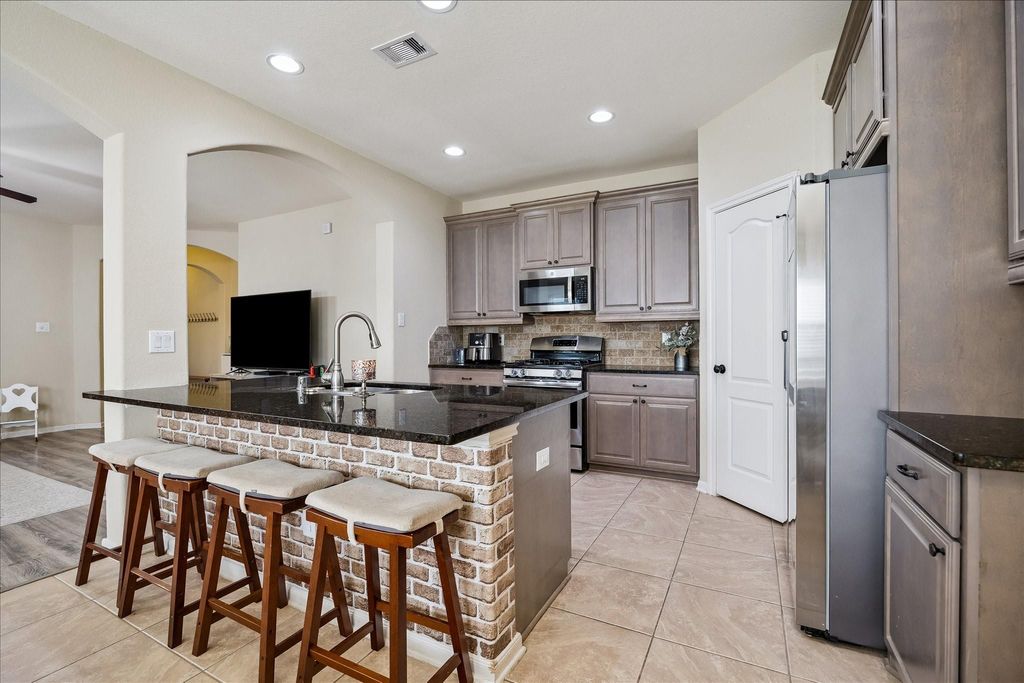Photo of 19330 S Cottonwood Green Lane, Cypress, TX 77433 (MLS # 17217556)