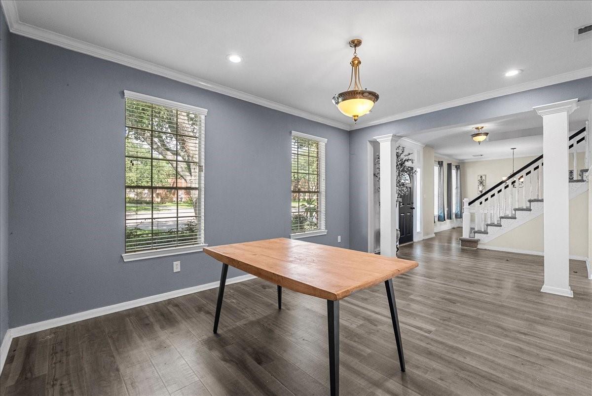 1802 Creekside Drive