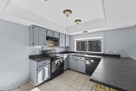 Tiny photo for 3218 Timberlark Drive, Houston, TX 77339 (MLS # 73058128)