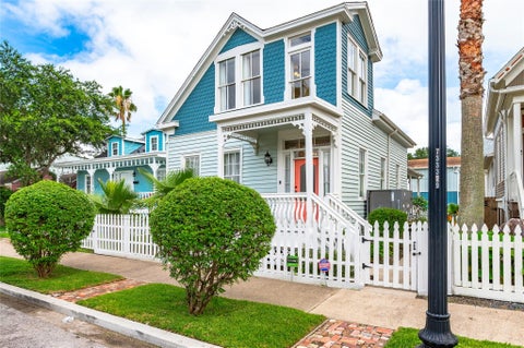 Photo of 1419 Church Street, Galveston, TX 77550 (MLS # 83699372)