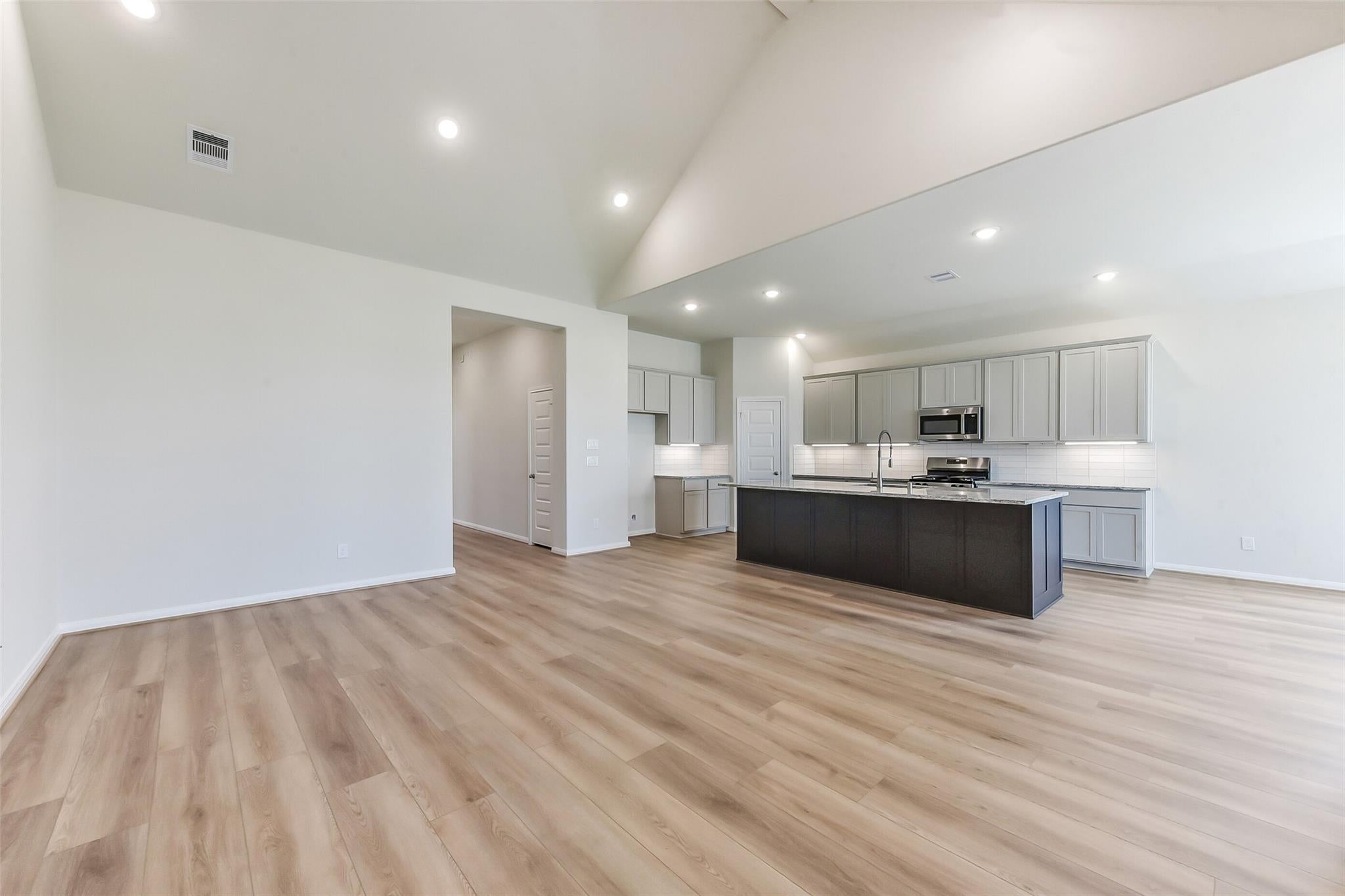 3516 Mount Scenery Lane