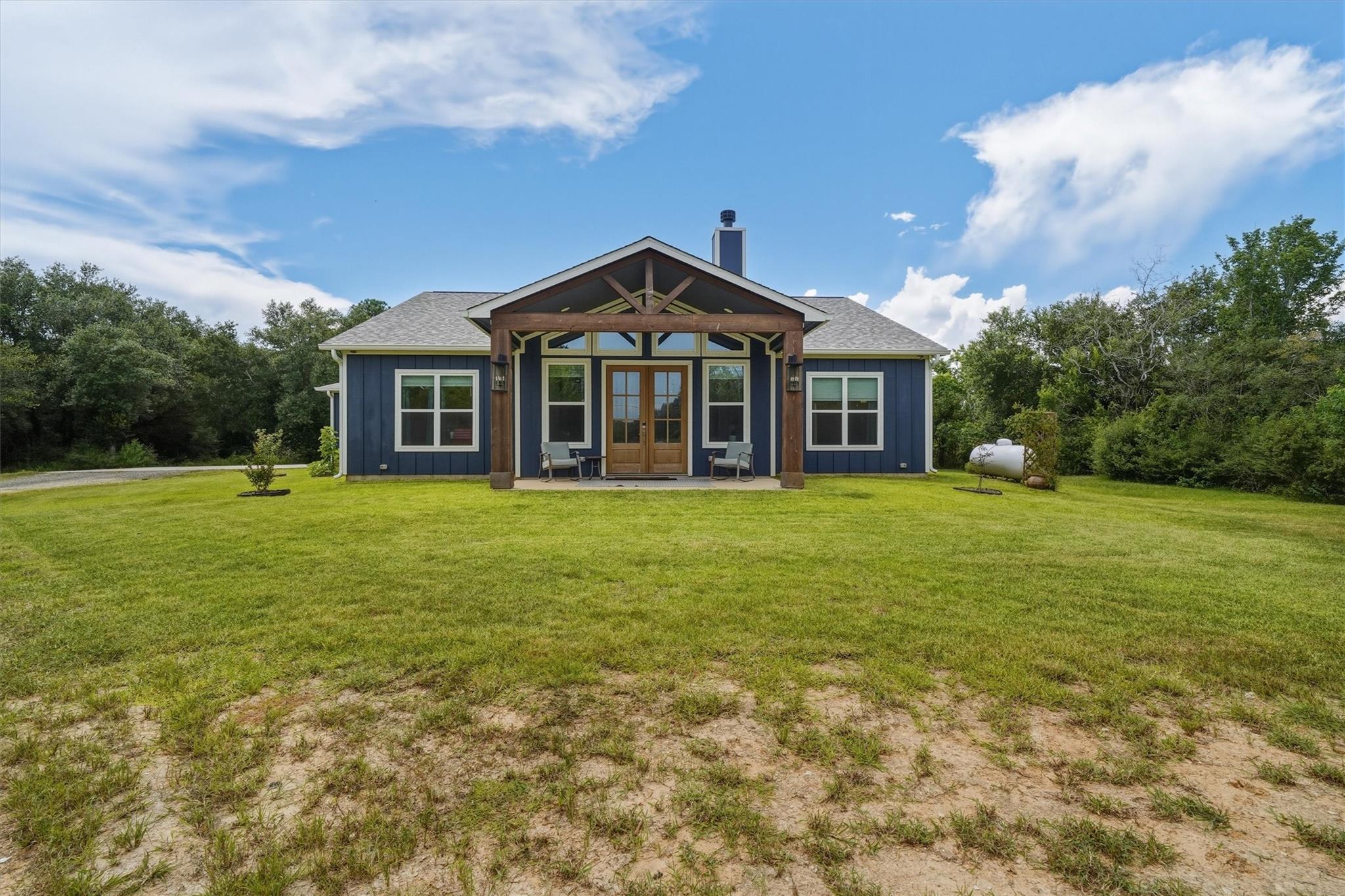 6115 San Leon Drive