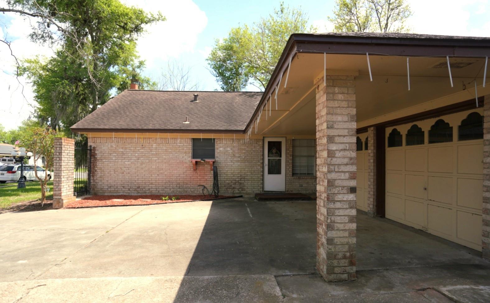 209 Dogwood Street