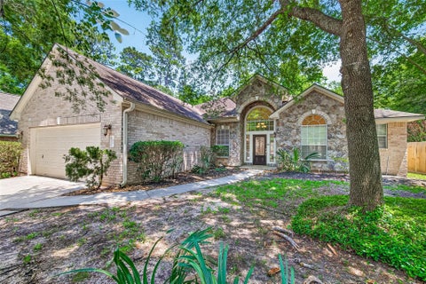 Photo of 22 Westwinds Circle NE, The Woodlands, TX 77382 (MLS # 35547725)