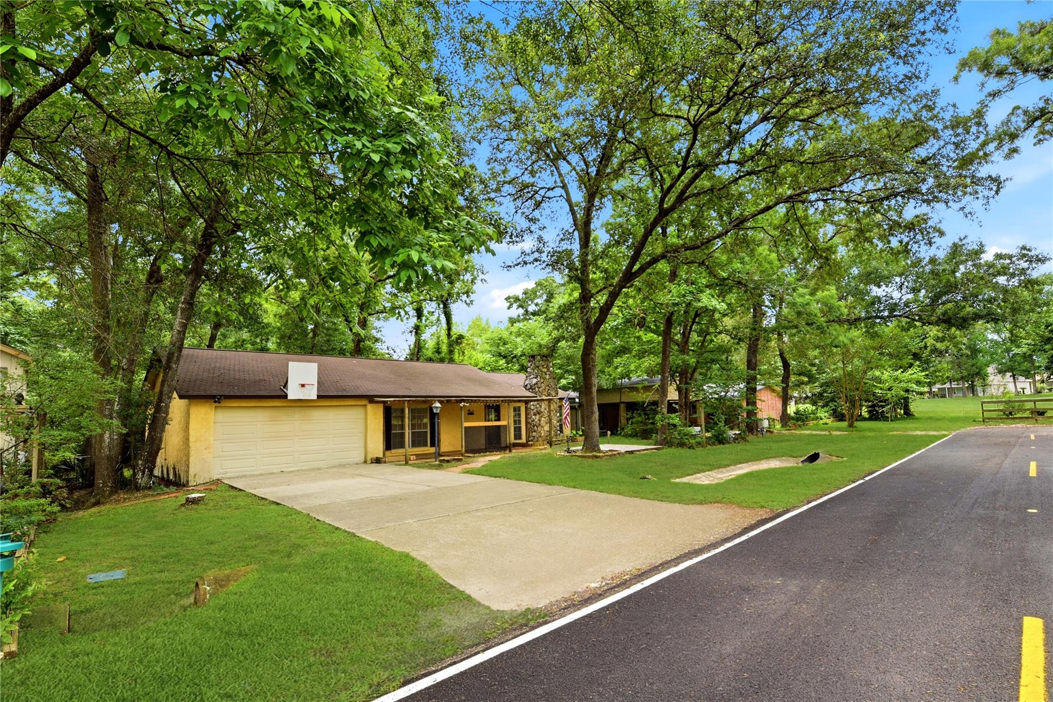 235 Thunderbird Court