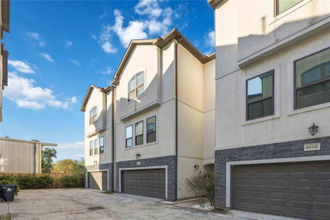 Photo of 833 Wakefield Drive #A, Houston, TX 77018 (MLS # 98556686)