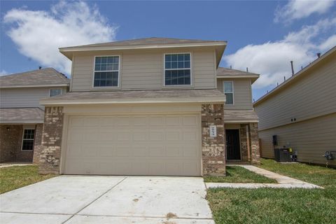 Photo of 18634 Tarlo River Trl, Katy, TX 77449 (MLS # 26374613)