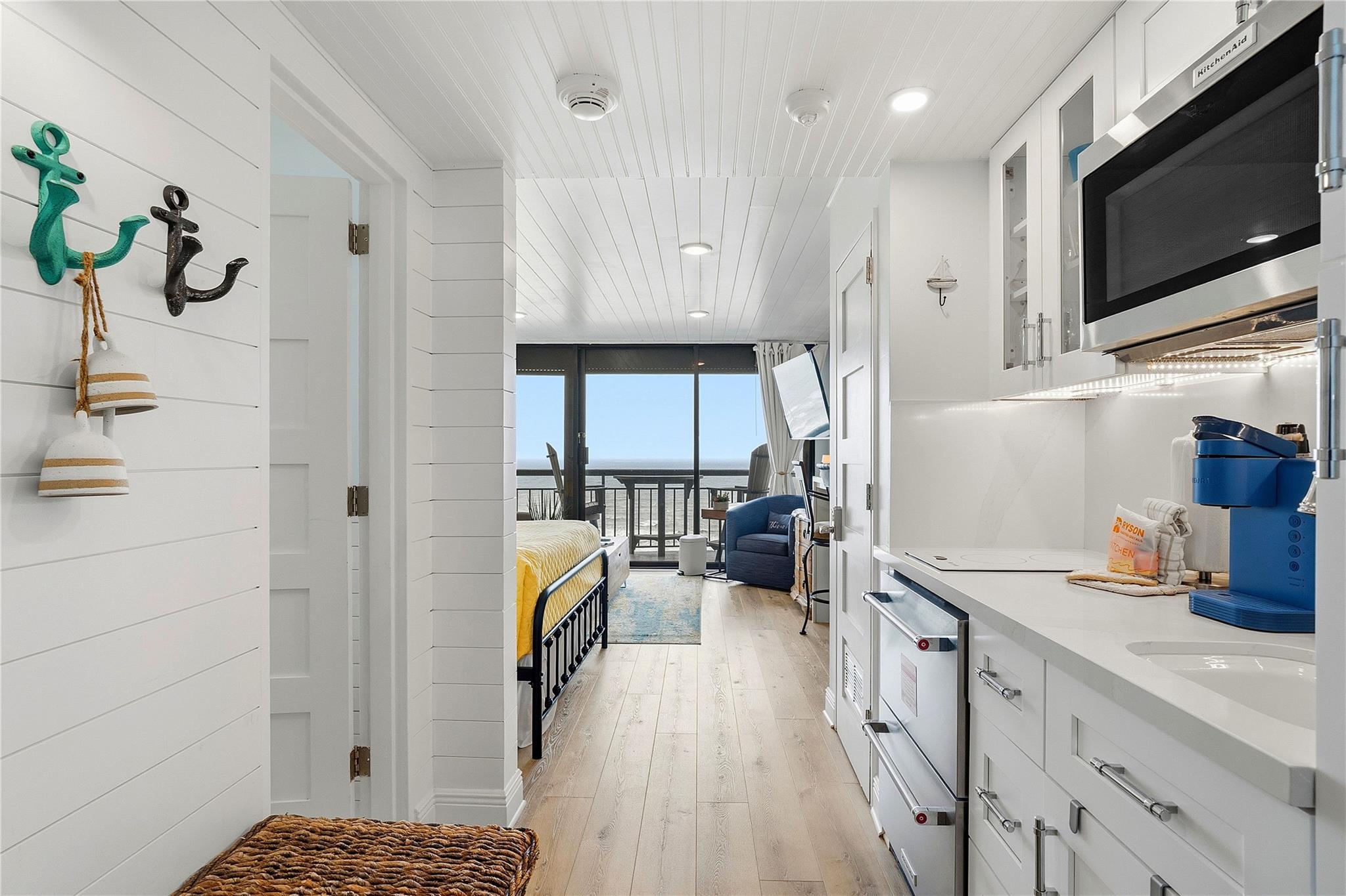 5220 Seawall Boulevard 1231
