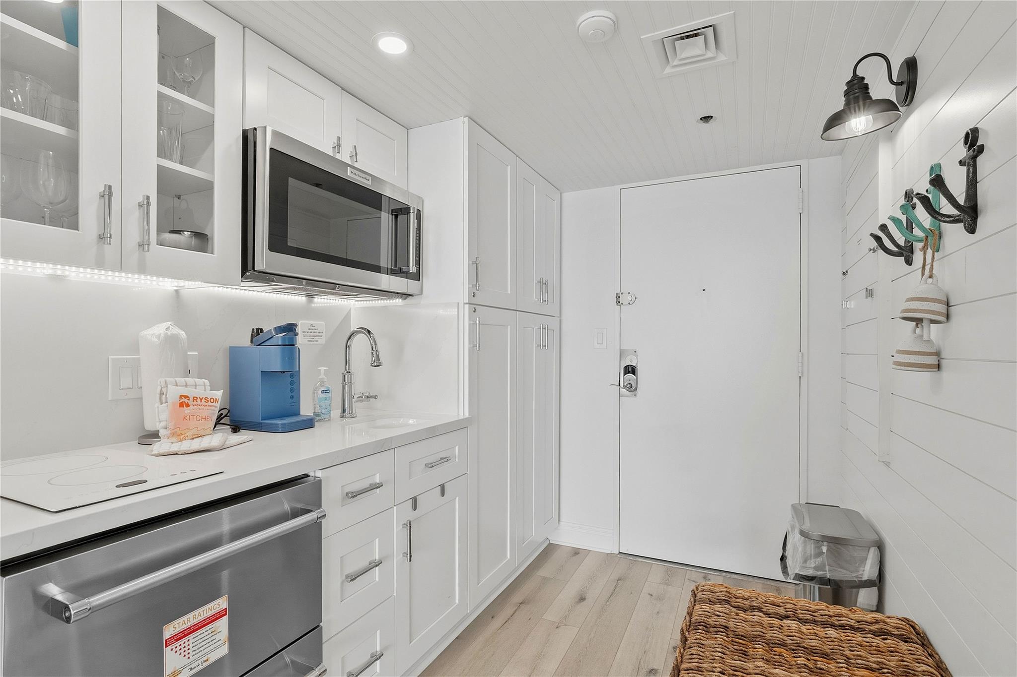 5220 Seawall Boulevard 1231