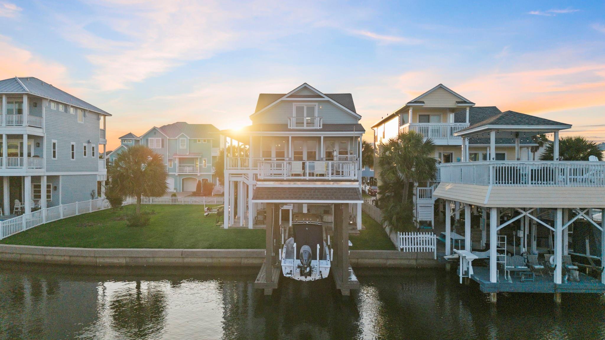 Galveston, Texas, 77554, United States, 3 Bedrooms Bedrooms, ,4 BathroomsBathrooms,Residential,Active,2032454