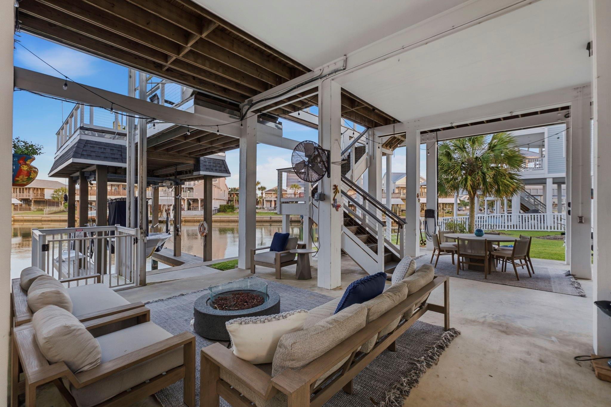 Galveston, Texas, 77554, United States, 3 Bedrooms Bedrooms, ,4 BathroomsBathrooms,Residential,Active,2032454