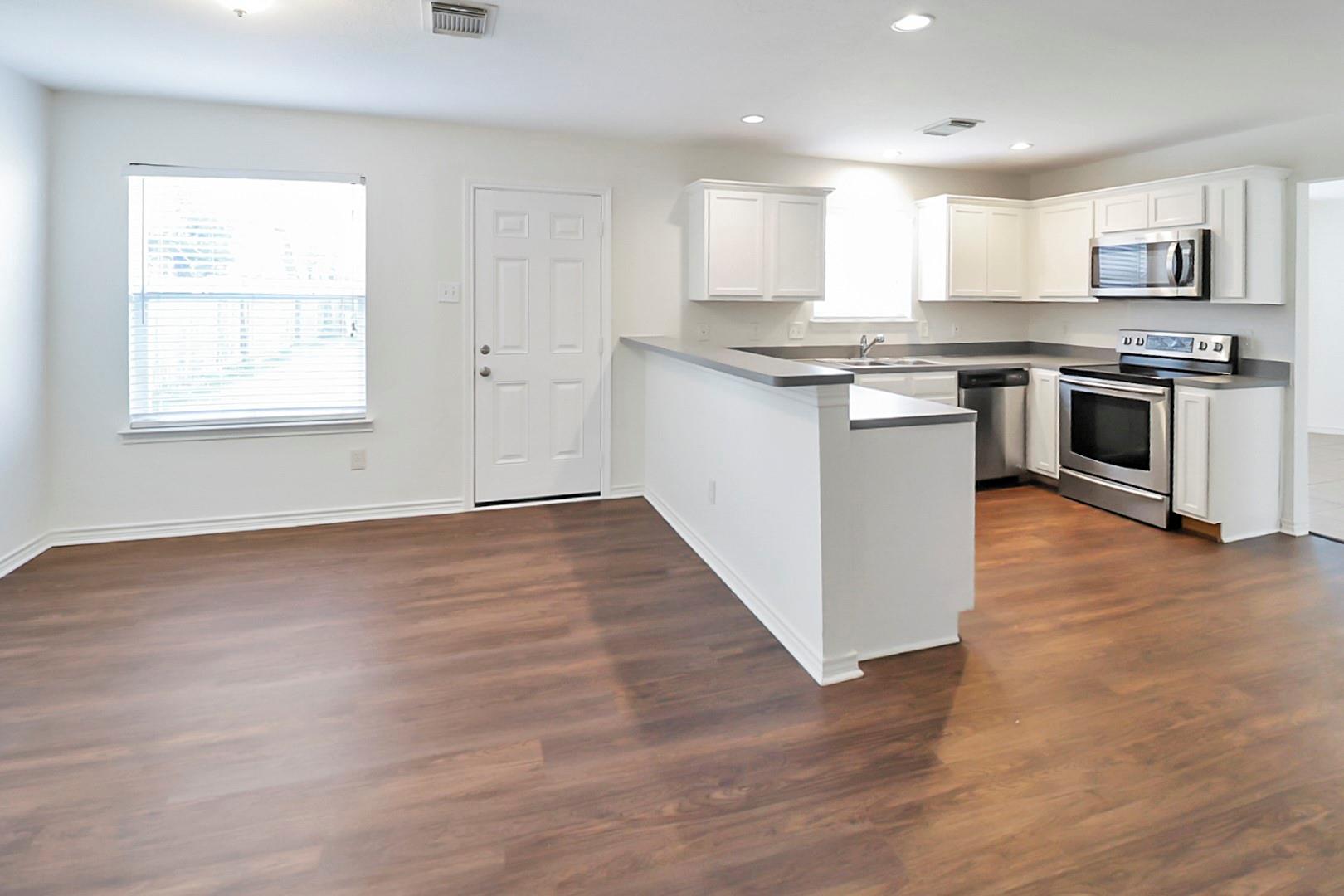 2325 Shady Pine Drive