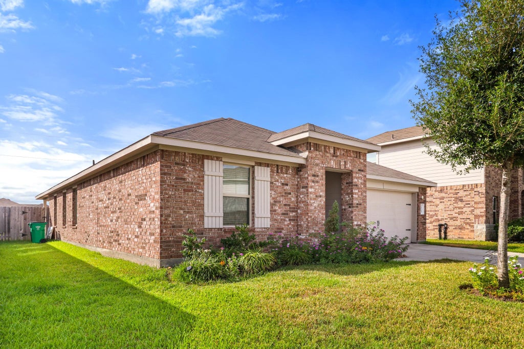 Photo of 21319 Hendricks Hollow Lane, Katy, TX 77449 (MLS # 95876550)
