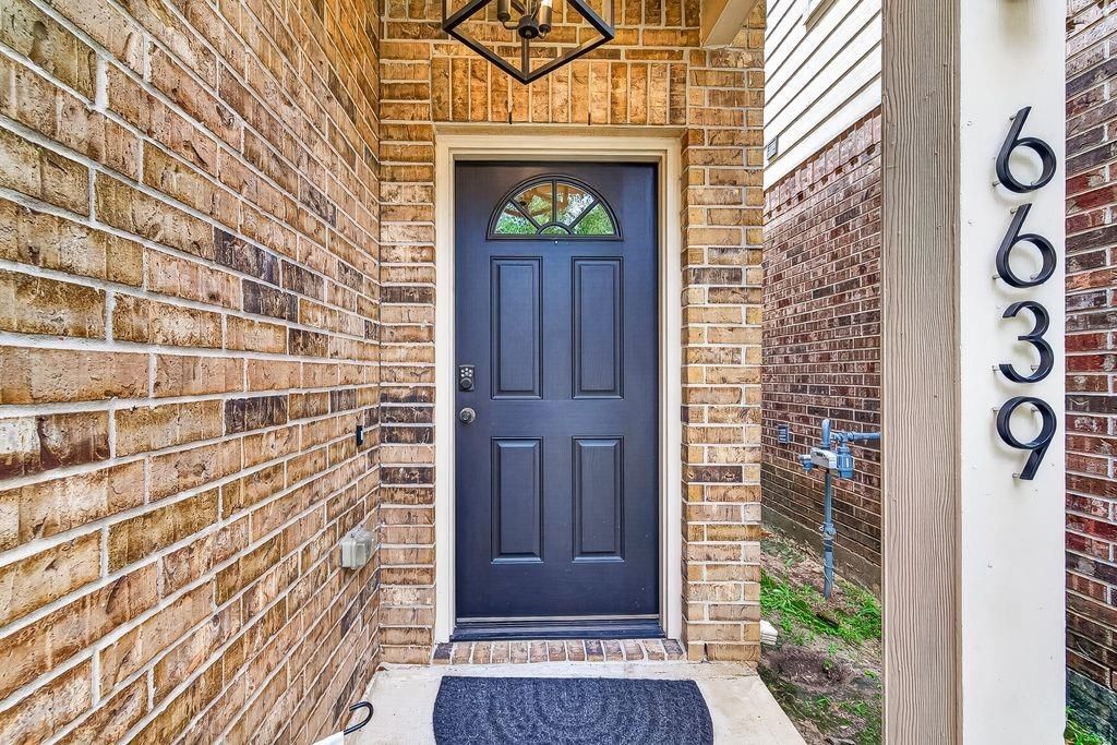 Photo of 6639 Sharpstone Creek Lane, Houston, TX 77084 (MLS # 5500918)