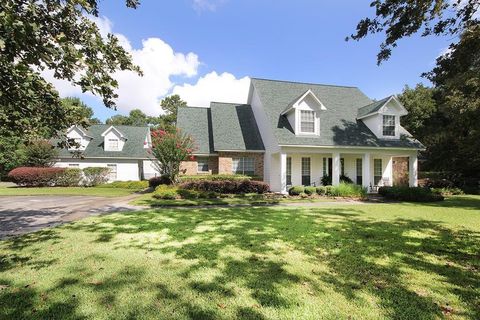 Photo of 36218 Post Oak Circle, Magnolia, TX 77355 (MLS # 79479175)