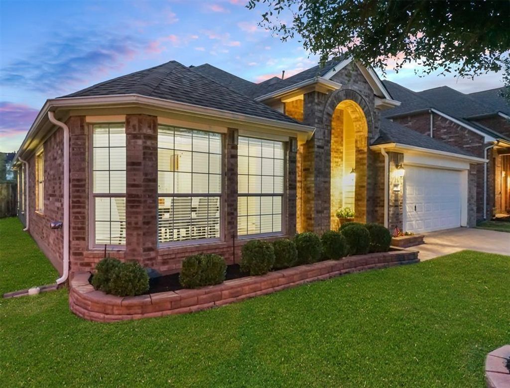 Photo of 19715 Youpon Leaf Way, Houston, TX 77084 (MLS # 42578270)
