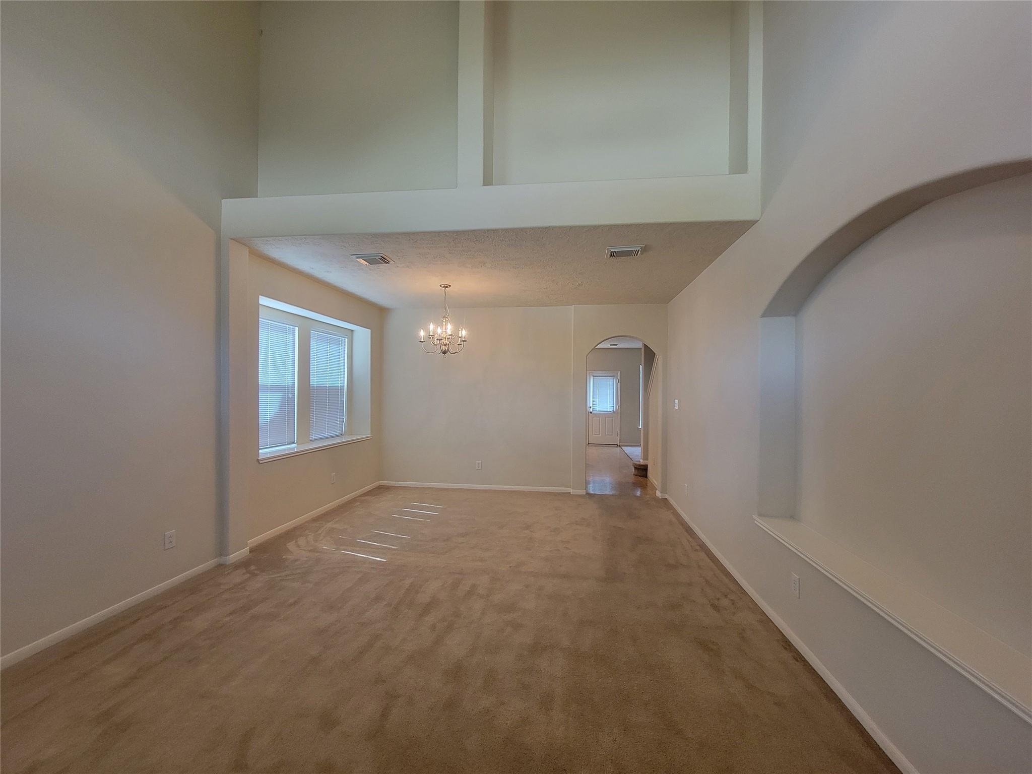 19207 Dillsbury Court