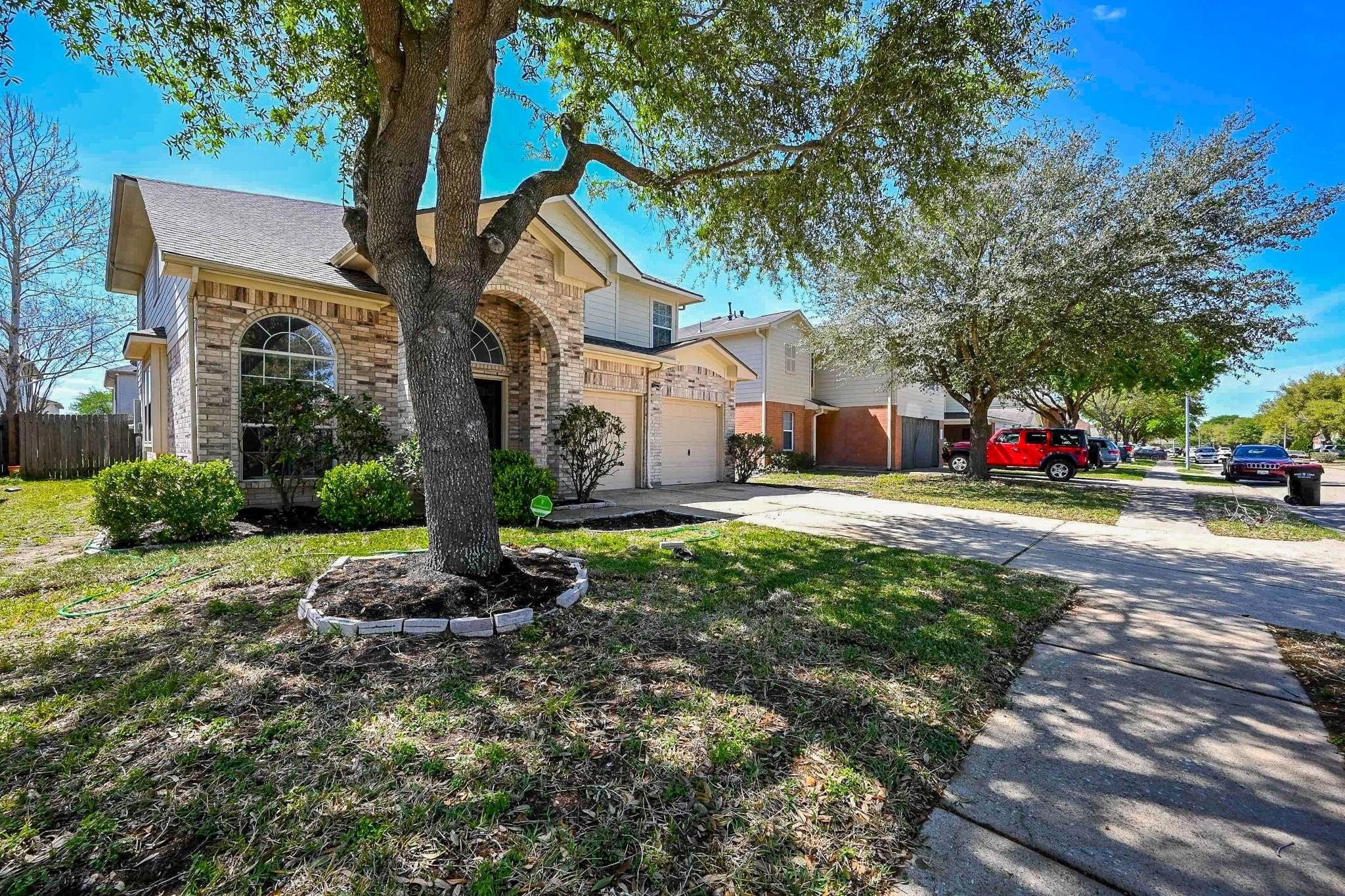 19207 Dillsbury Court
