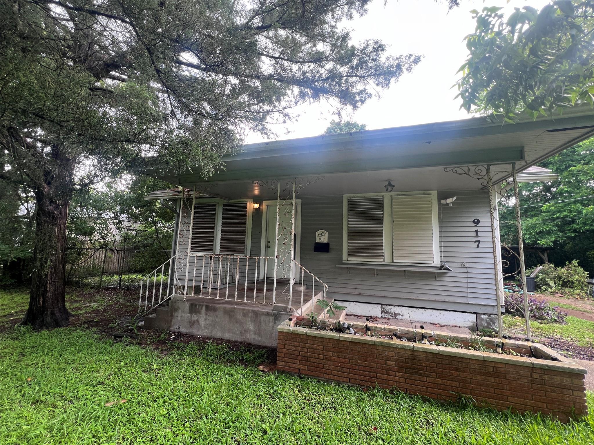 917 Laurel Street