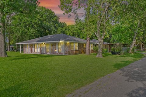 12710 Midlane Dr Pearland TX 77581