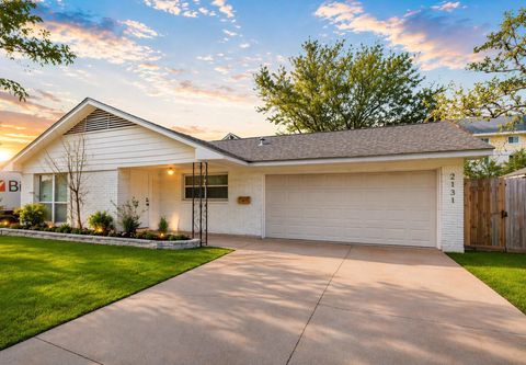 Photo of 2131 Counter Point Drive, Houston, TX 77055 (MLS # 81497179)