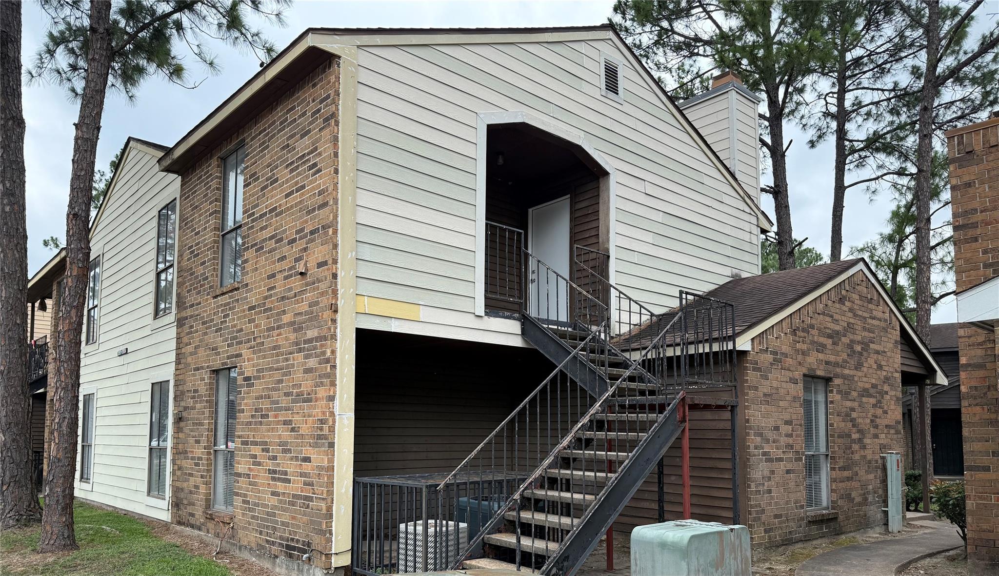 7200 W T C Jester Boulevard 3902