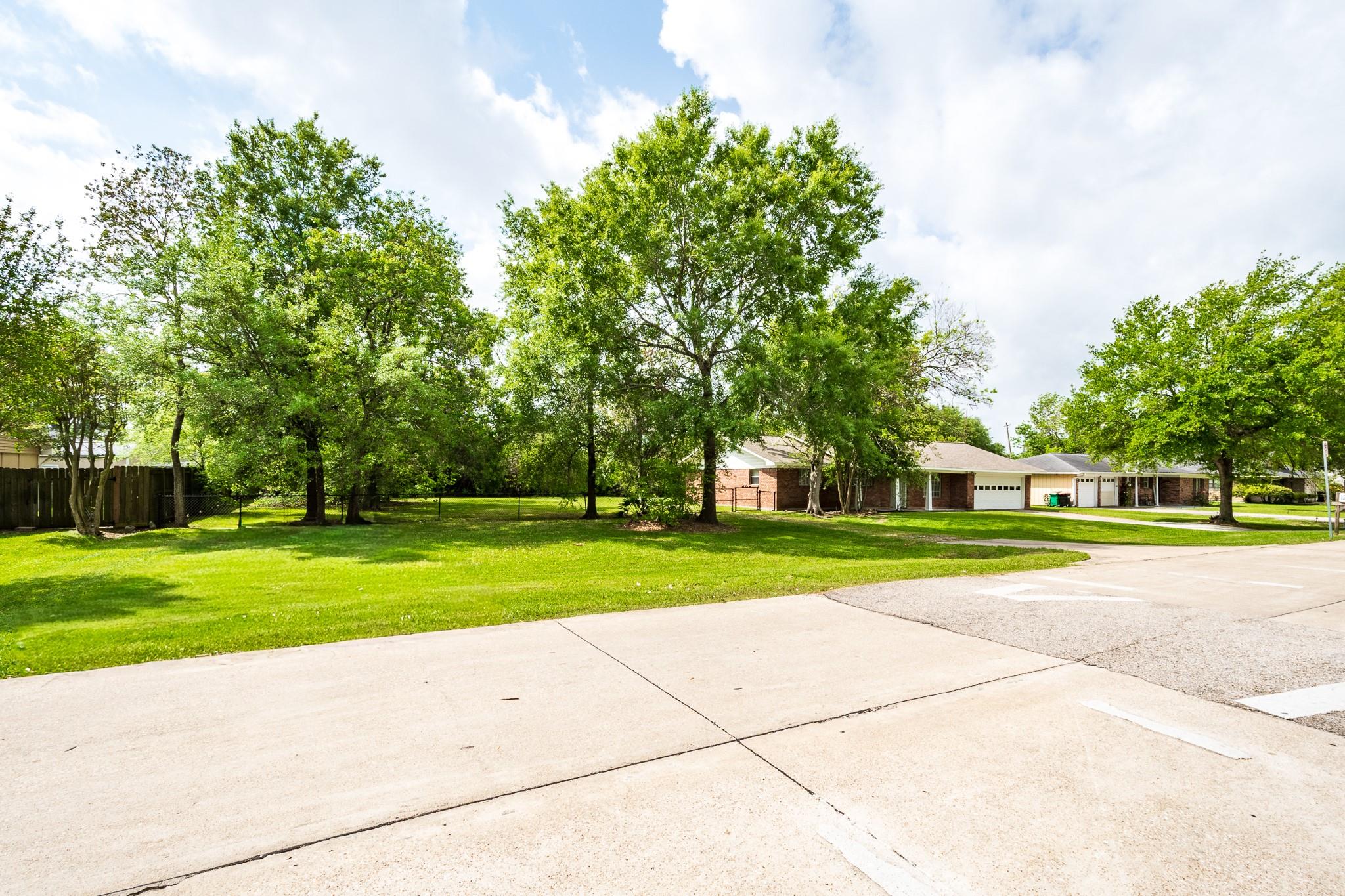 122 Honeysuckle Drive