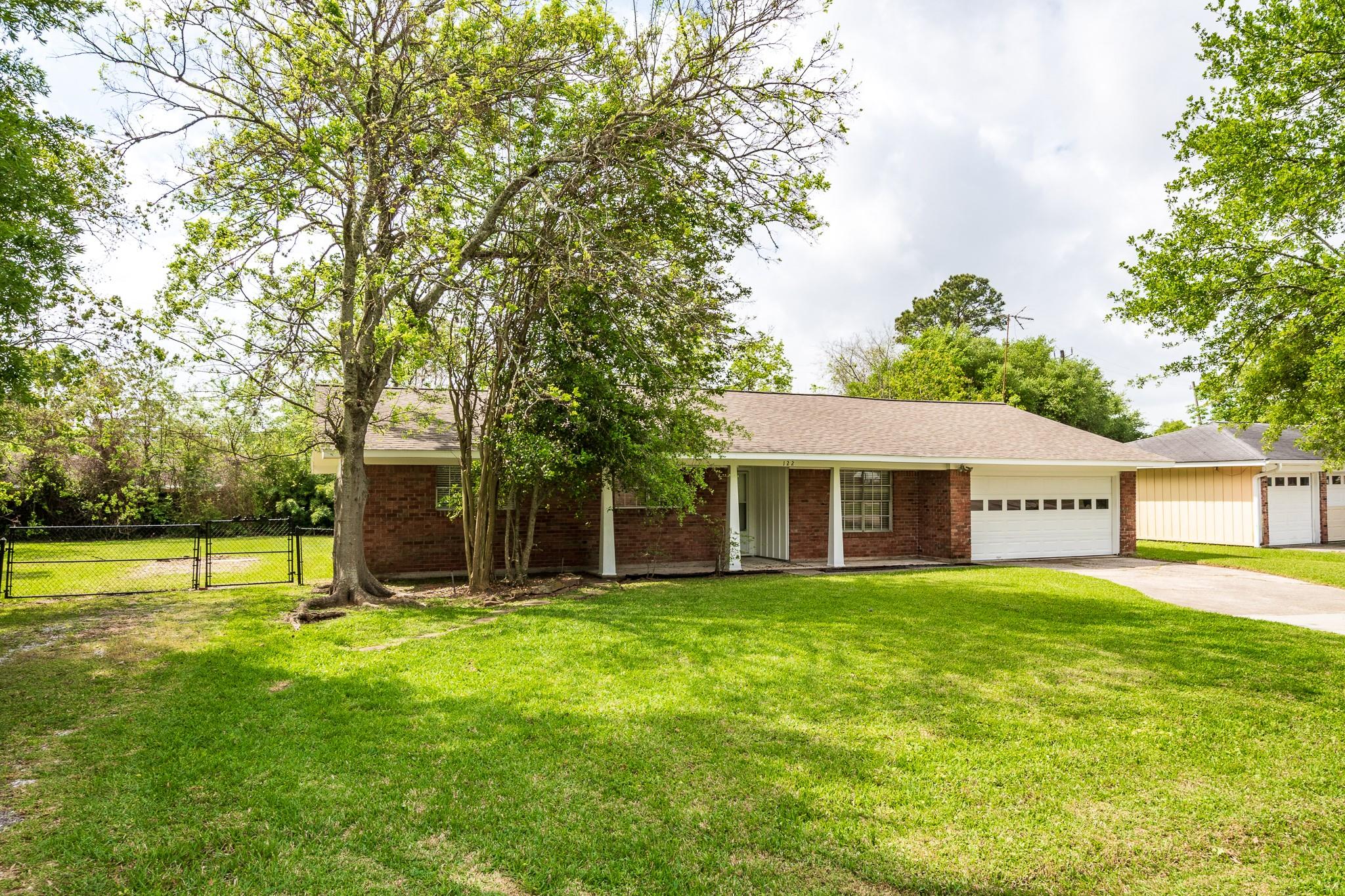 122 Honeysuckle Drive