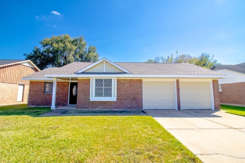 Photo of 2202 Cherrybrook Lane, Pasadena, TX 77502 (MLS # 39176450)