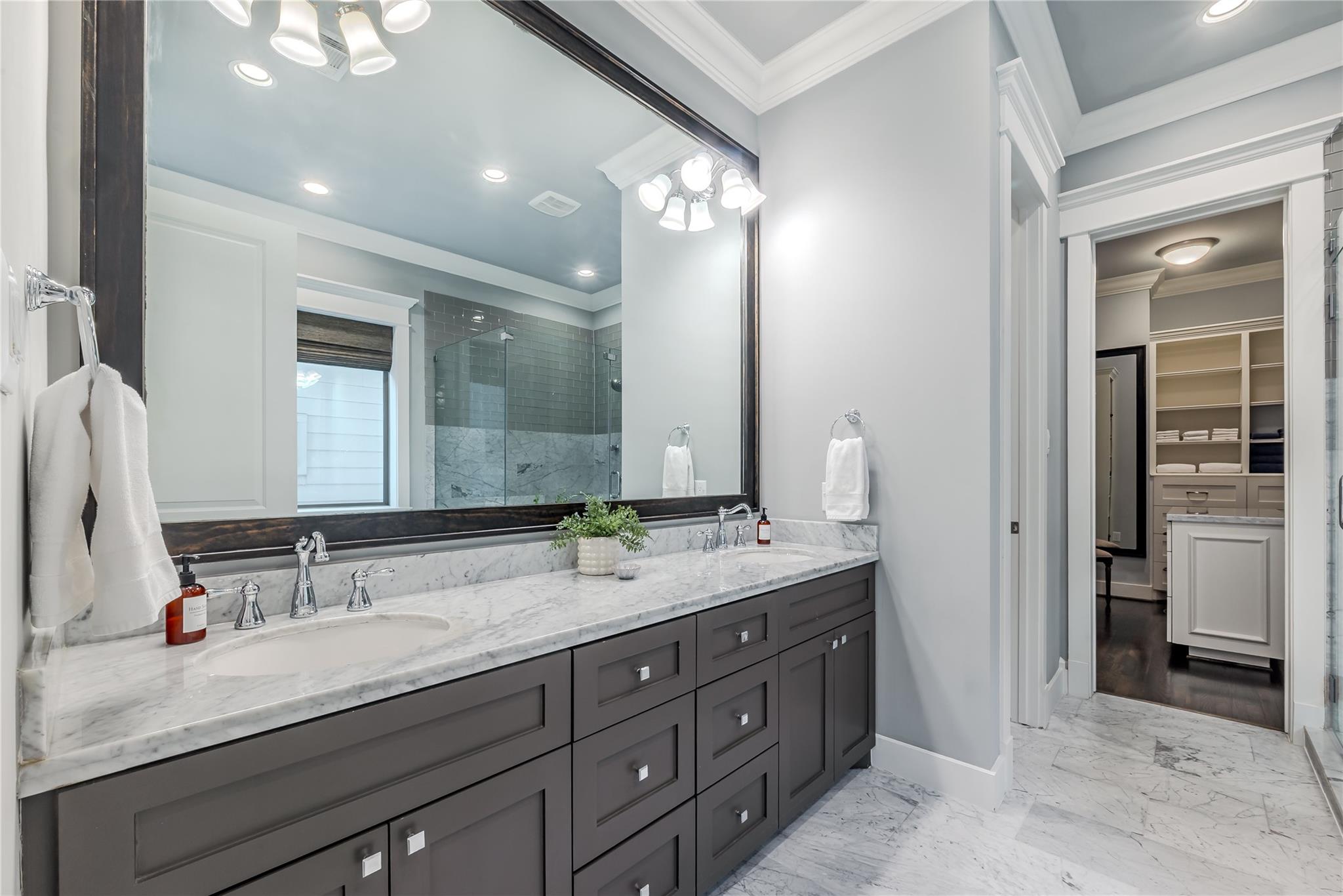 Houston, Texas 77008, United States, 3 Bedrooms Bedrooms, ,4 BathroomsBathrooms,Residential,Active,168369