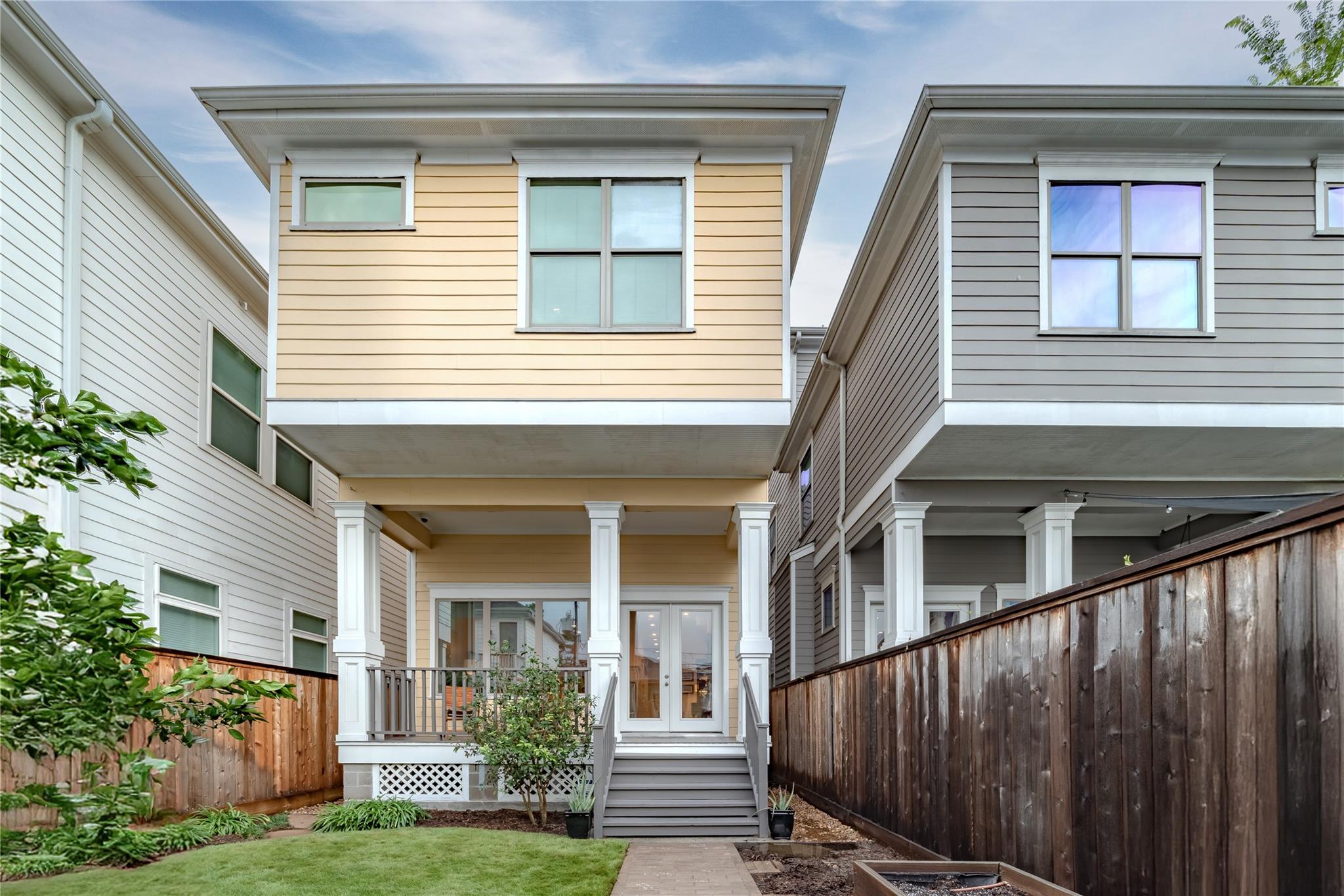 Houston, Texas 77008, United States, 3 Bedrooms Bedrooms, ,4 BathroomsBathrooms,Residential,Active,168369