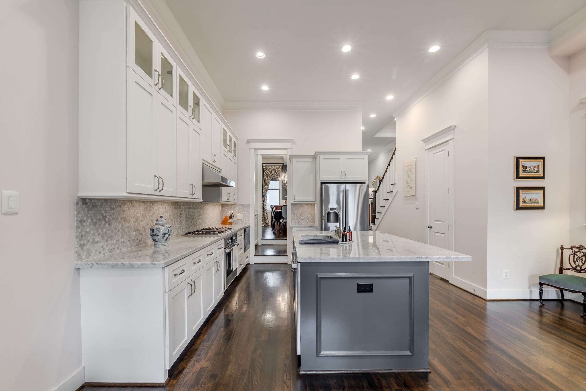 Houston, Texas 77008, United States, 3 Bedrooms Bedrooms, ,4 BathroomsBathrooms,Residential,Active,168369