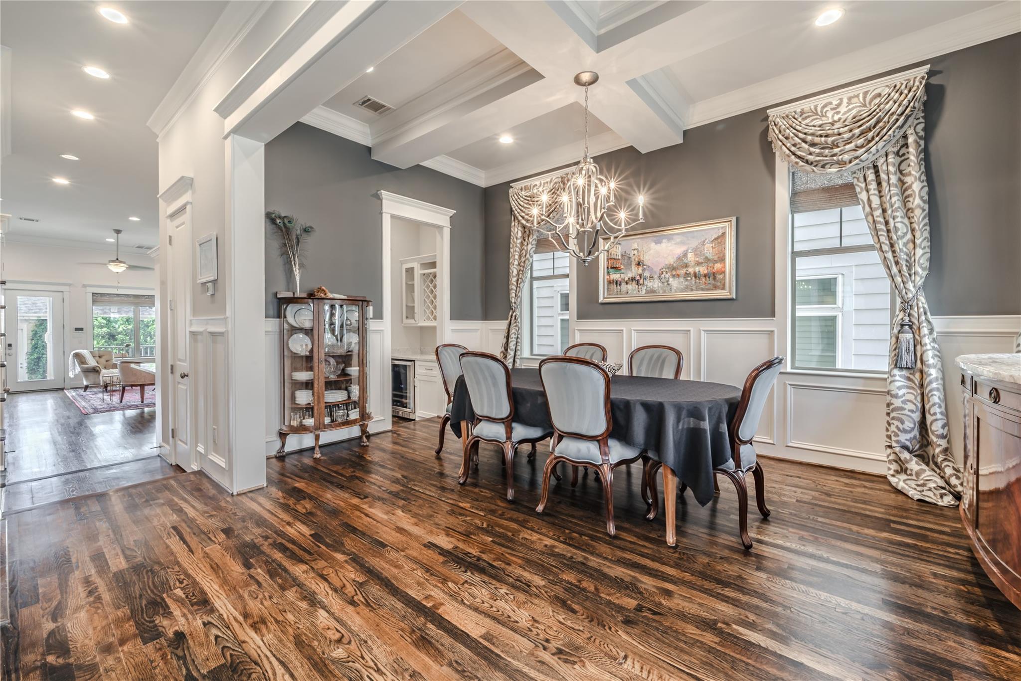 Houston, Texas 77008, United States, 3 Bedrooms Bedrooms, ,4 BathroomsBathrooms,Residential,Active,168369