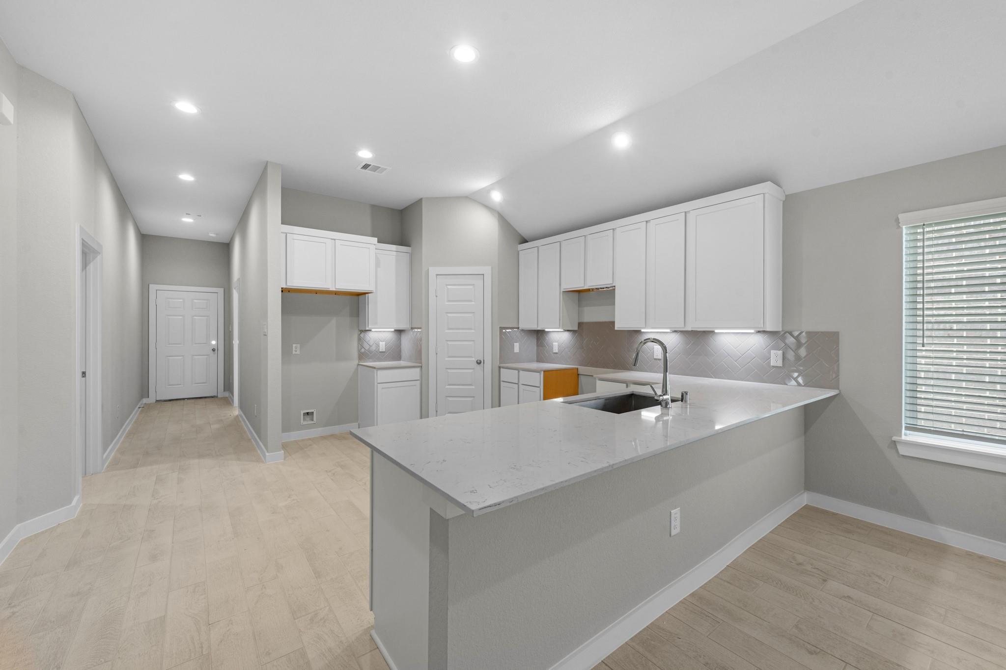 1711 Pecan Woods Lane