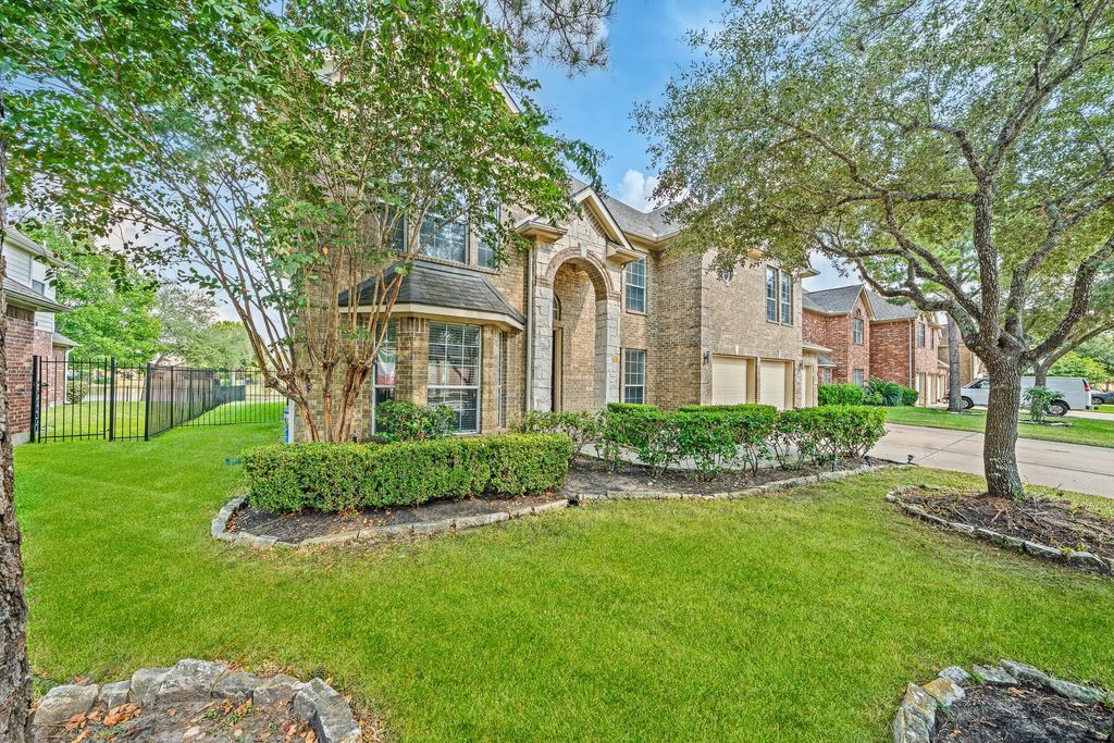 Photo of 10926 Wynfield Springs Drive, Richmond, TX 77406 (MLS # 80464289)