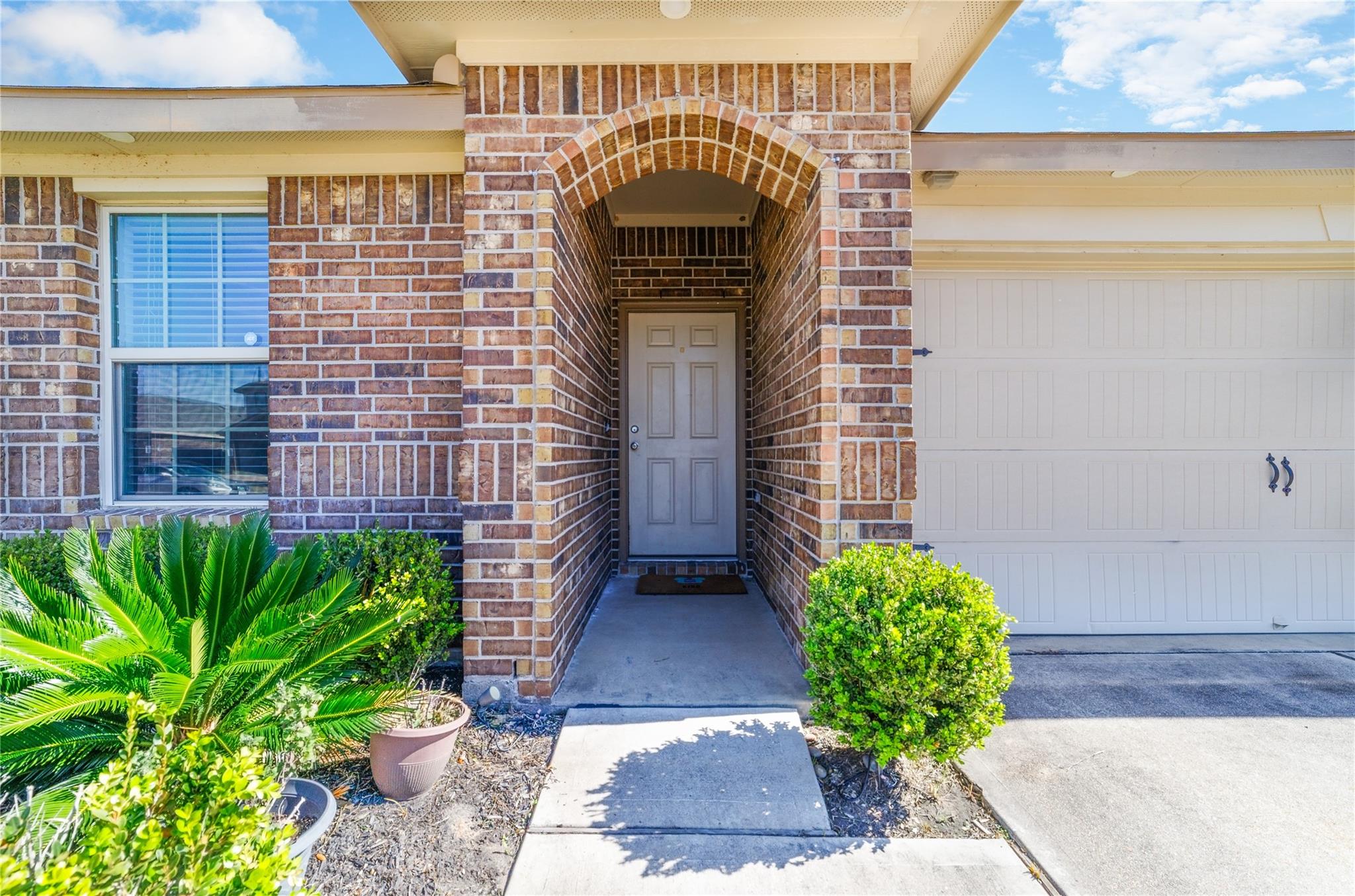 8307 Oakleaf Meadow Court