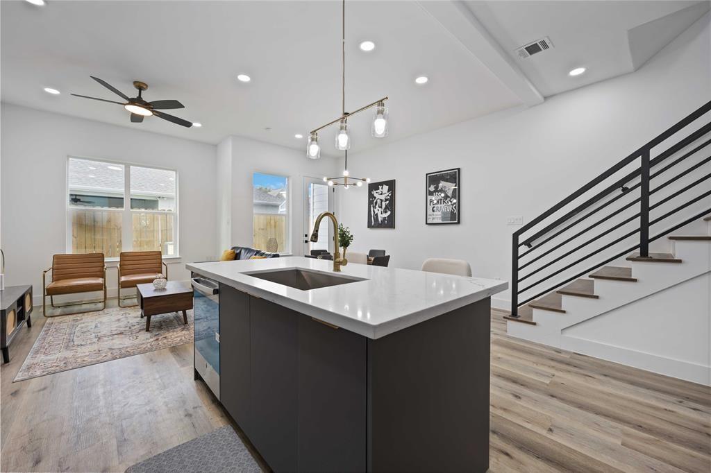 1805 Emir Street L