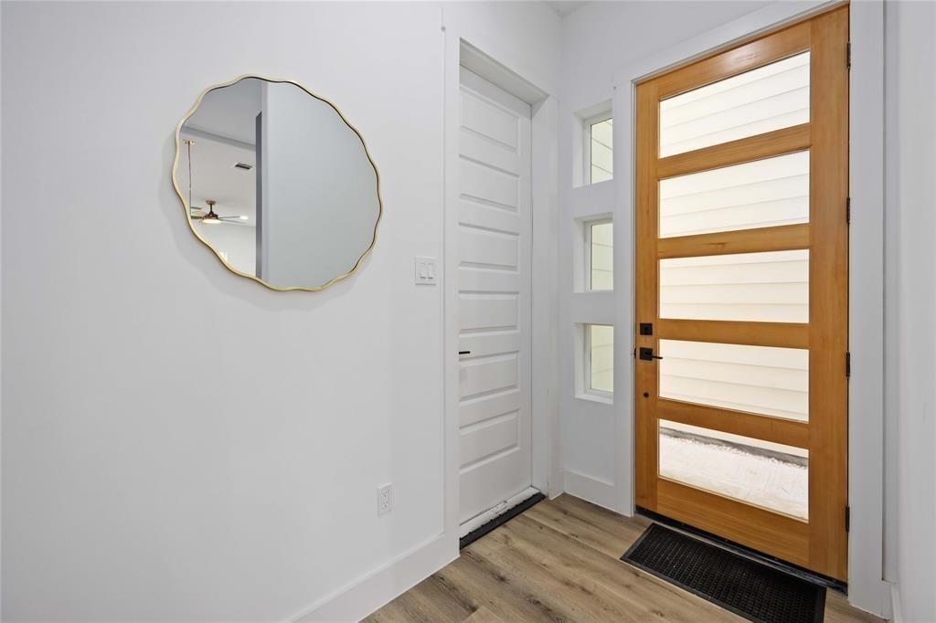 1805 Emir Street L