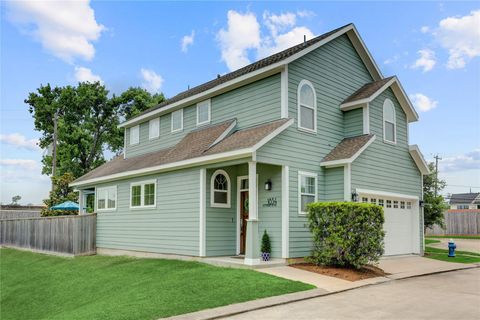 Photo of 1834 Woodbend Village Court, Houston, TX 77055 (MLS # 89918823)