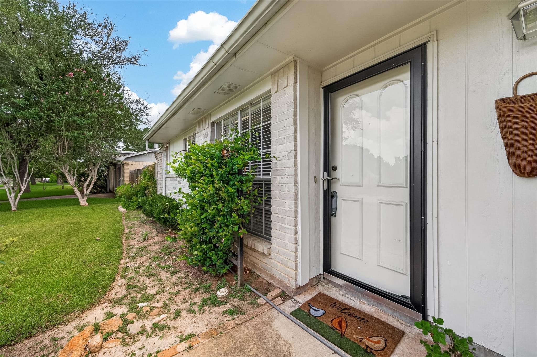 2811 Pheasant Creek Drive