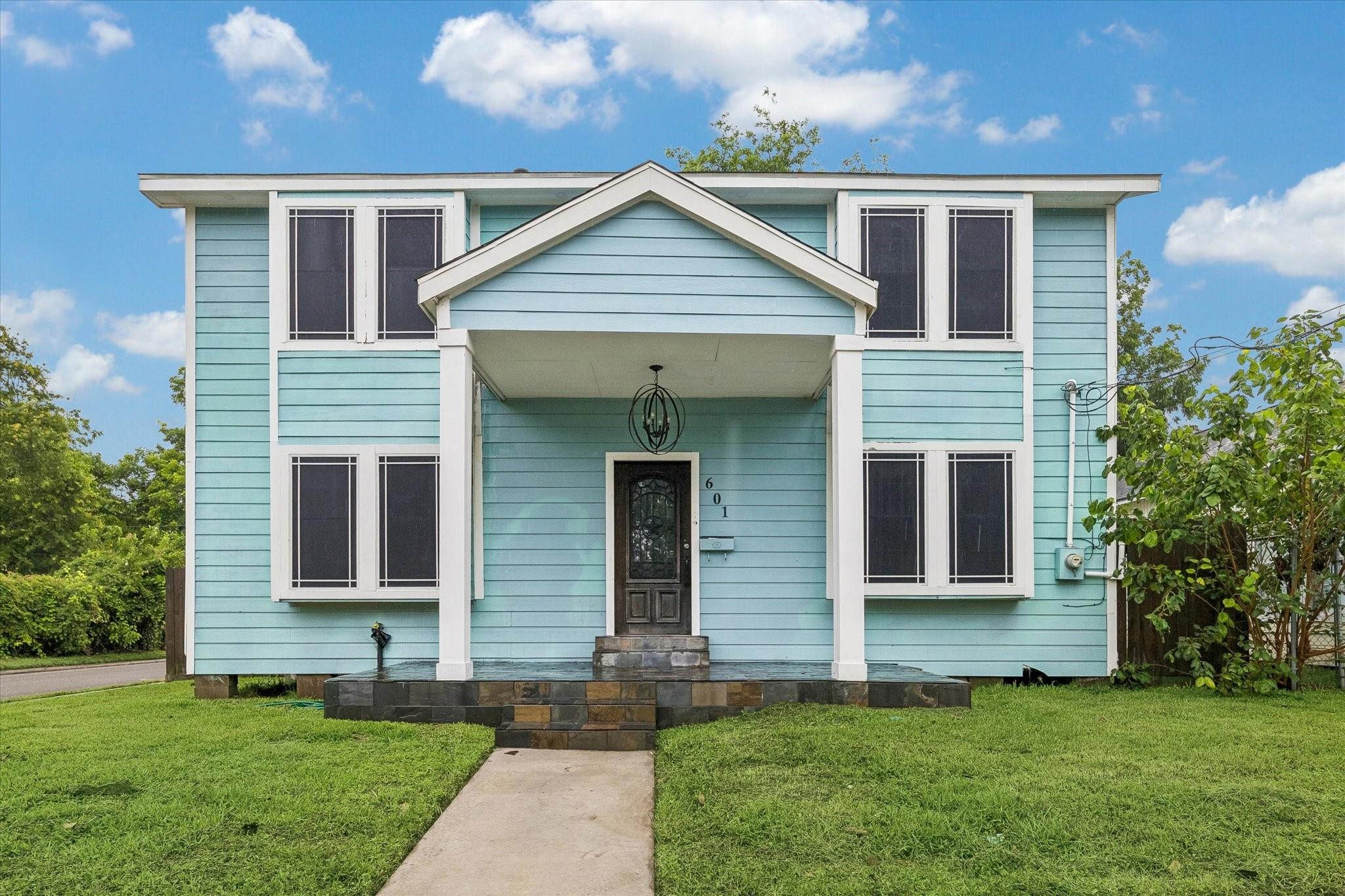 601 W Cleveland Street