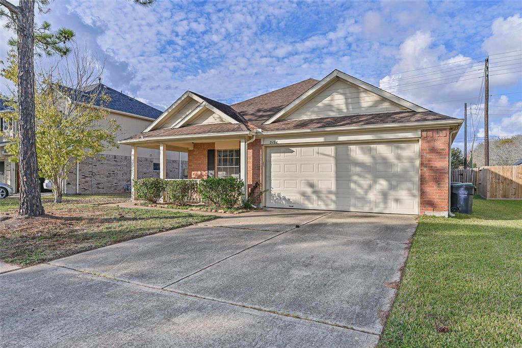 Photo of 3107 Maryfield Lane, Pearland, TX 77581 (MLS # 70248096)